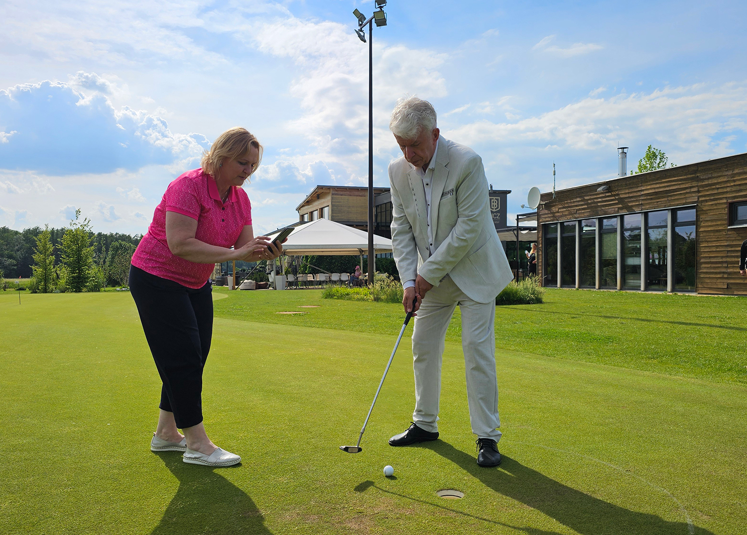 golfista_negolfista_sveceny_ Golfista Negolfista Jaroslav Svěcený